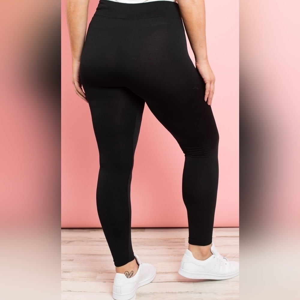 BLACK PLUS SIZES SOFRA SEAMLESS FOOTLESS FLEECE L… - image 2